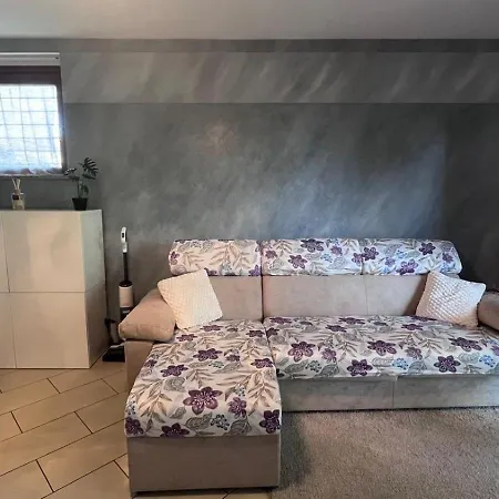 Lilac Cozy Retreat * Angera